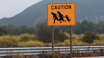 осторожно мигранты